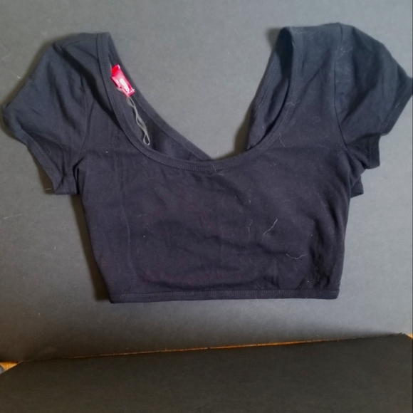 Criss cross crop top - Picture 2 of 5